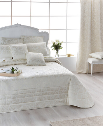 COMFORTER SET